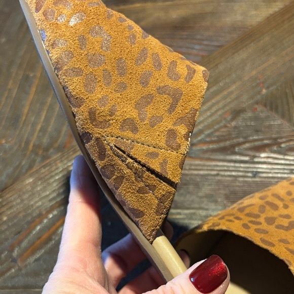 Able Women's Brown Leopard Mules - Picture 12 of 13